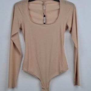 SKIMS long sleeved Jelly bodysuit Size Large